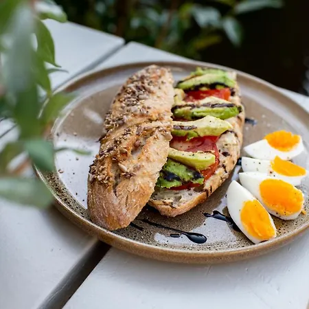 Bed & Breakfast & Loft Sassenheim