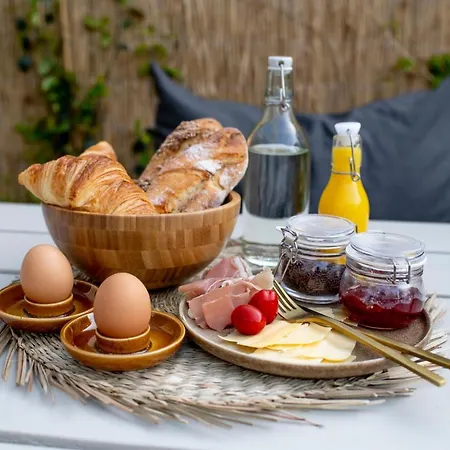 Bed & Breakfast & Loft Sassenheim