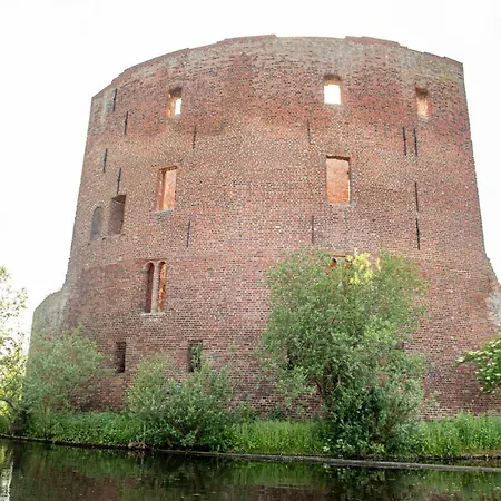 & Loft Bed & Breakfast 4*