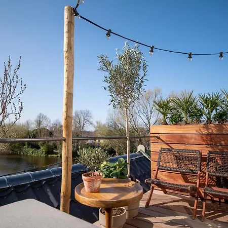 לינה וארוחת בוקר & Loft סאסנהיים