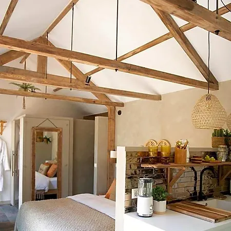 Bed & Breakfast & Loft 4*