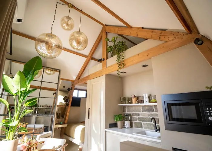 Bed & Breakfast & Loft 4*