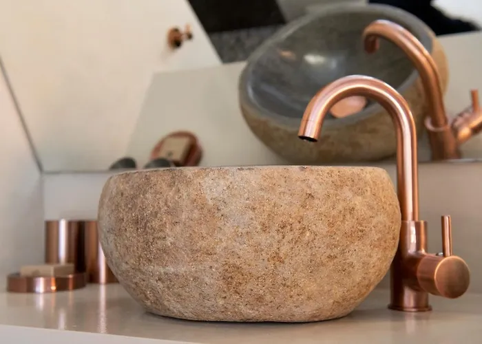 & Loft Couette-café 4*