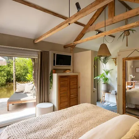 & Loft Bed & Breakfast Sassenheim